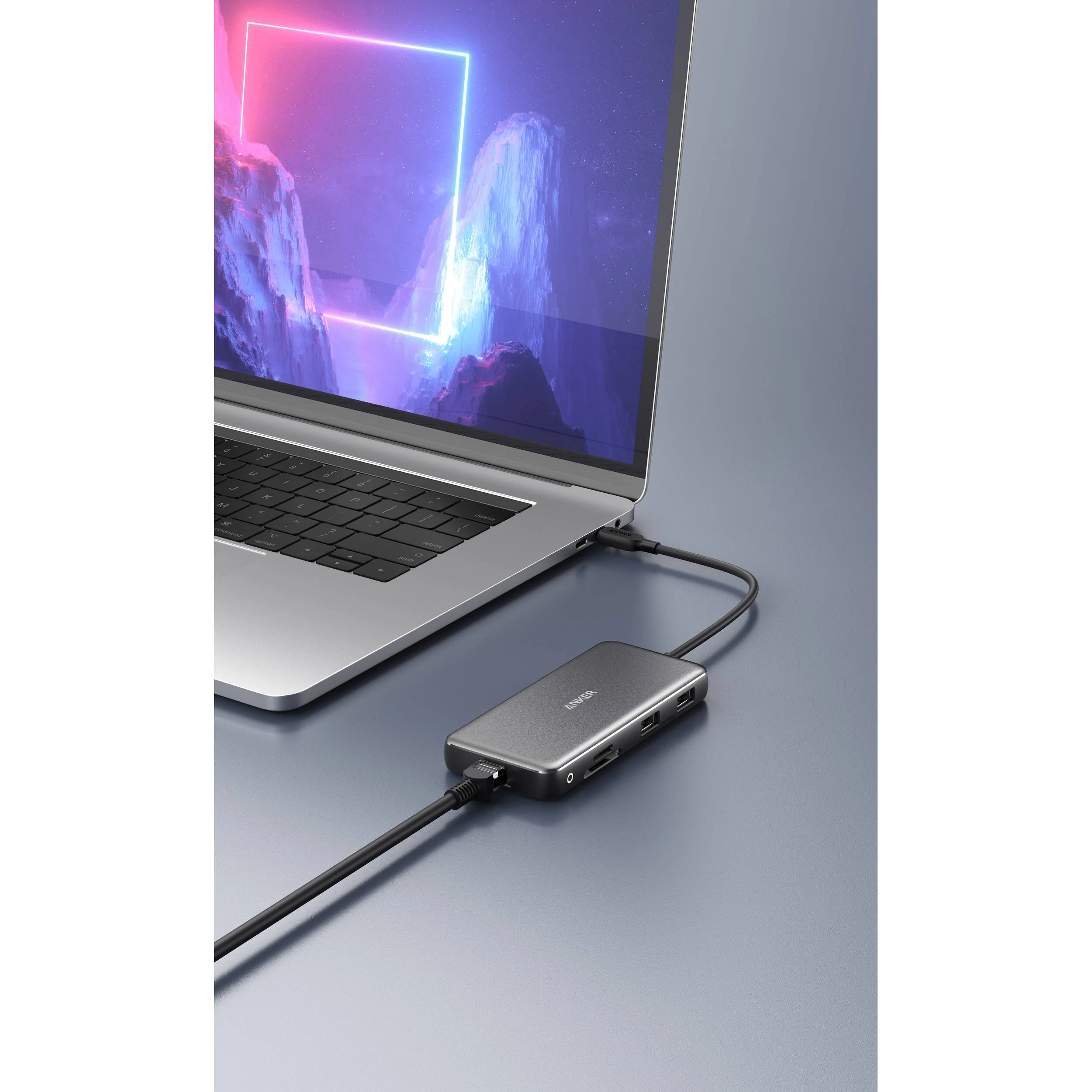Anker 555 8-in-1 USB-C Hub - Image 2