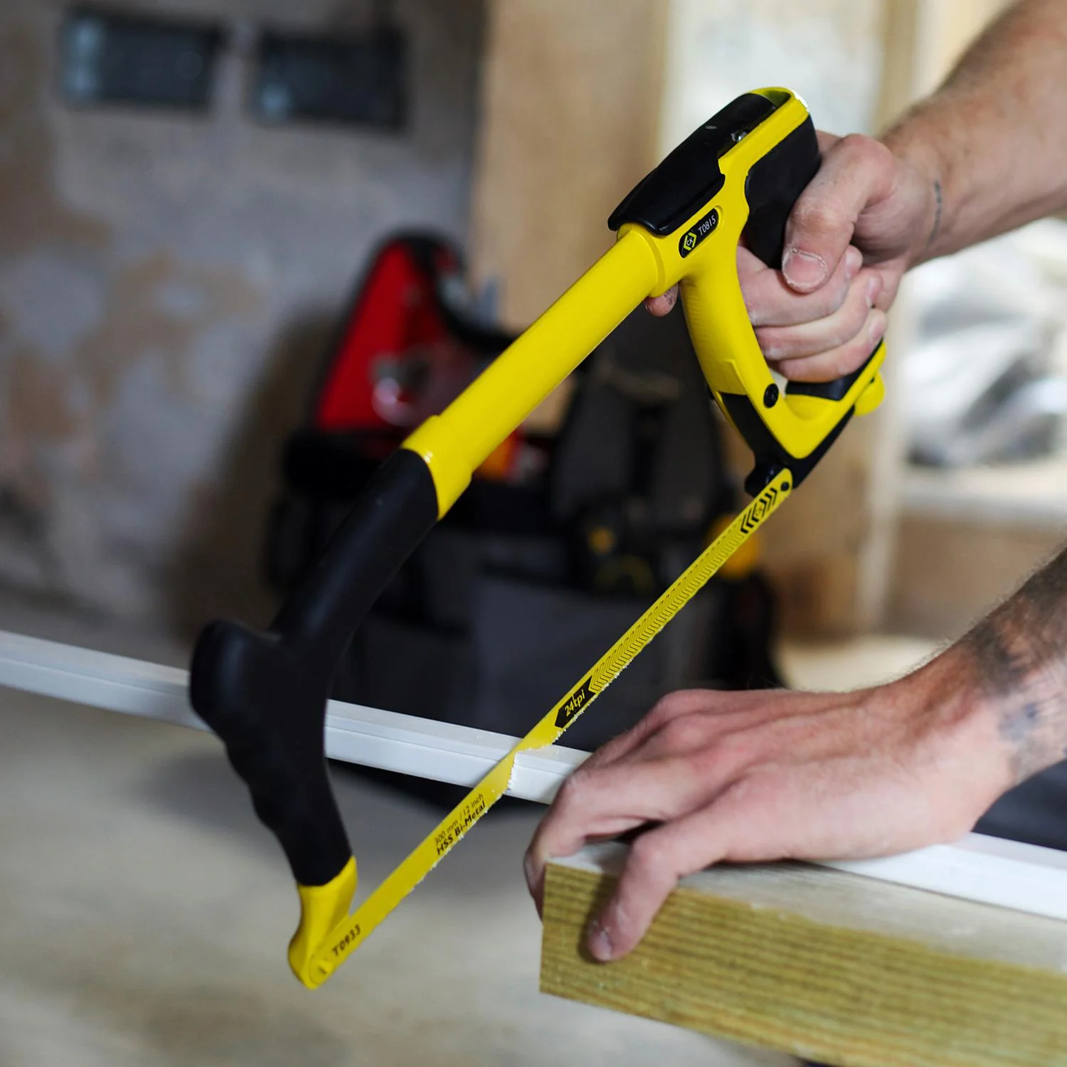 CK TOOLS T0815 Hacksaw, Quick Change, Bi-Metal, Ergonomic and Soft Grip Handle, 300 mm L, 24 TPI - Image 5