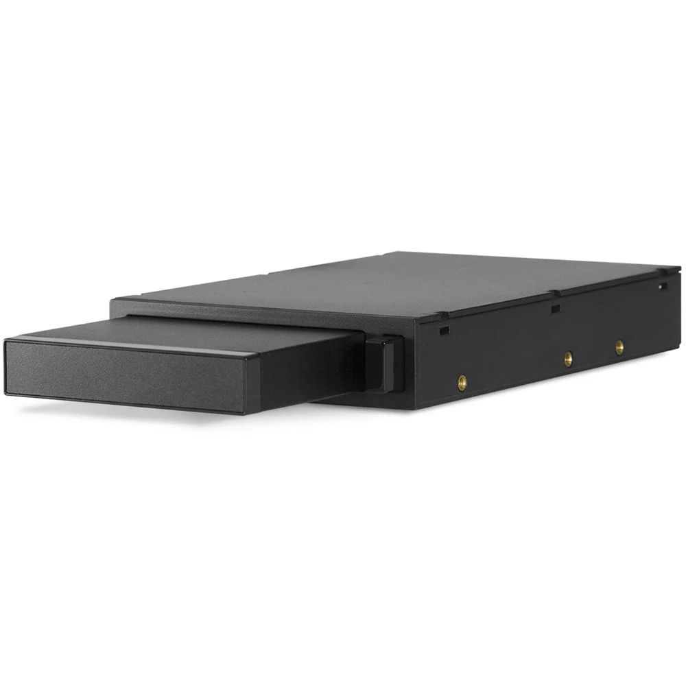iStarUSA 3.5 to 2.5" SATA & USB 3.1 Gen 1 6 Gbps HDD/SSD Hot-Swap Rack - Image 3