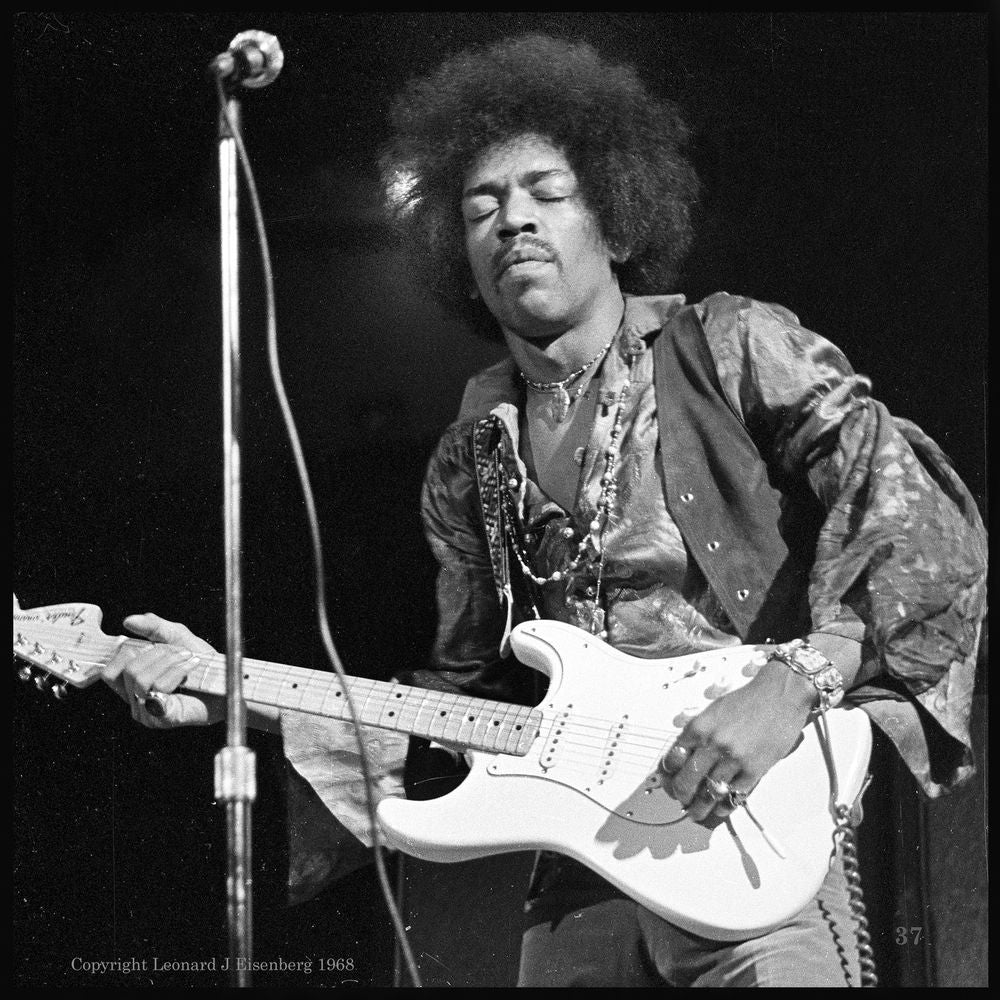 Lenny Eisenberg Book: Photographing Jimi Hendrix - Image 3