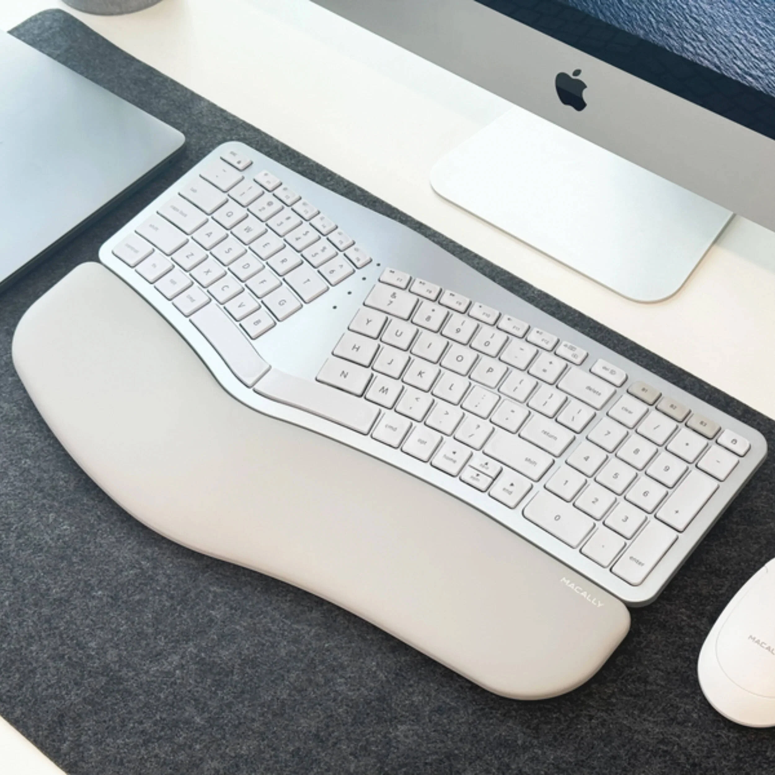 Macally Wireless Ergonomic Keyboard with Wrist Rest for Mac (Aluminum) - Image 6