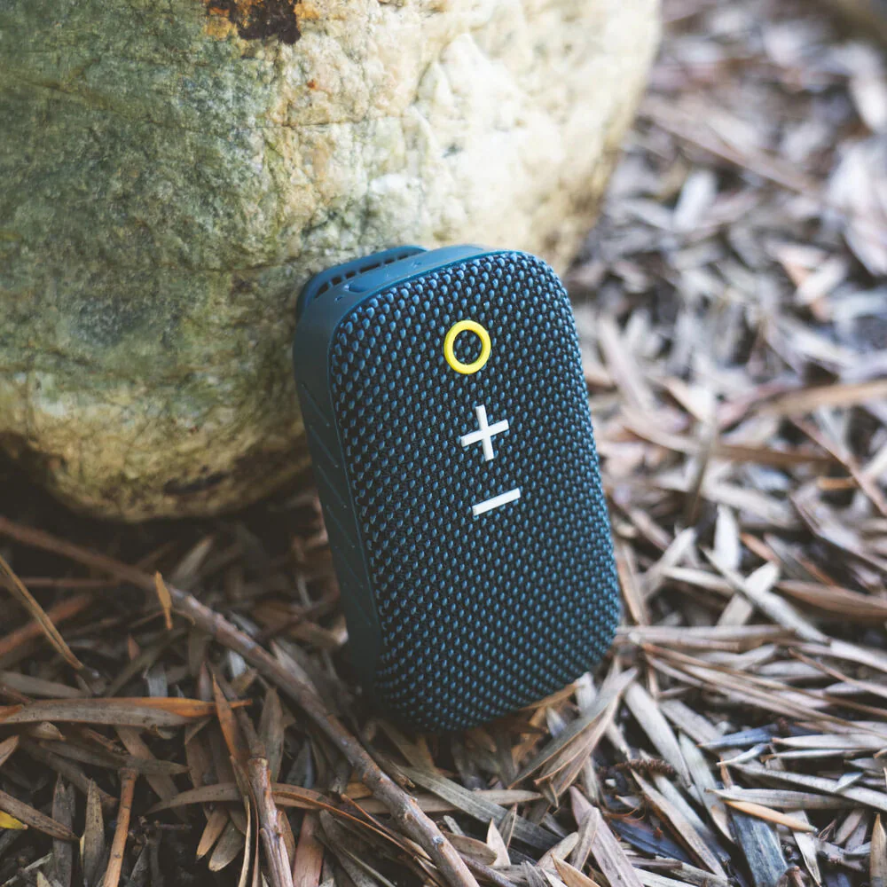 MEE audio goSPKR Wearable Bluetooth Speakerphone (Blue) - Image 3