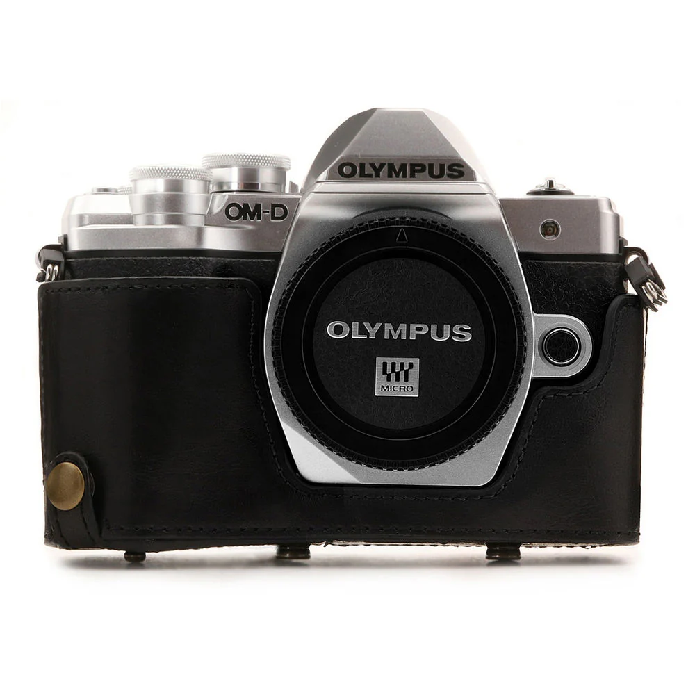 MegaGear Ever Ready Leather Camera Case for Olympus OM-D E-M10 Mark III with 14-42mm Lens (Black) - Image 3