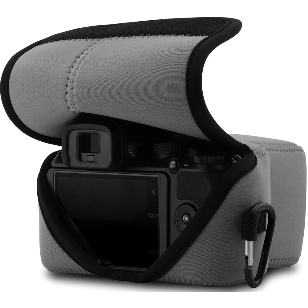 MegaGear Ultralight Neoprene Case for Nikon Z 50 with 50-250mm Lens (Gray) - Image 5