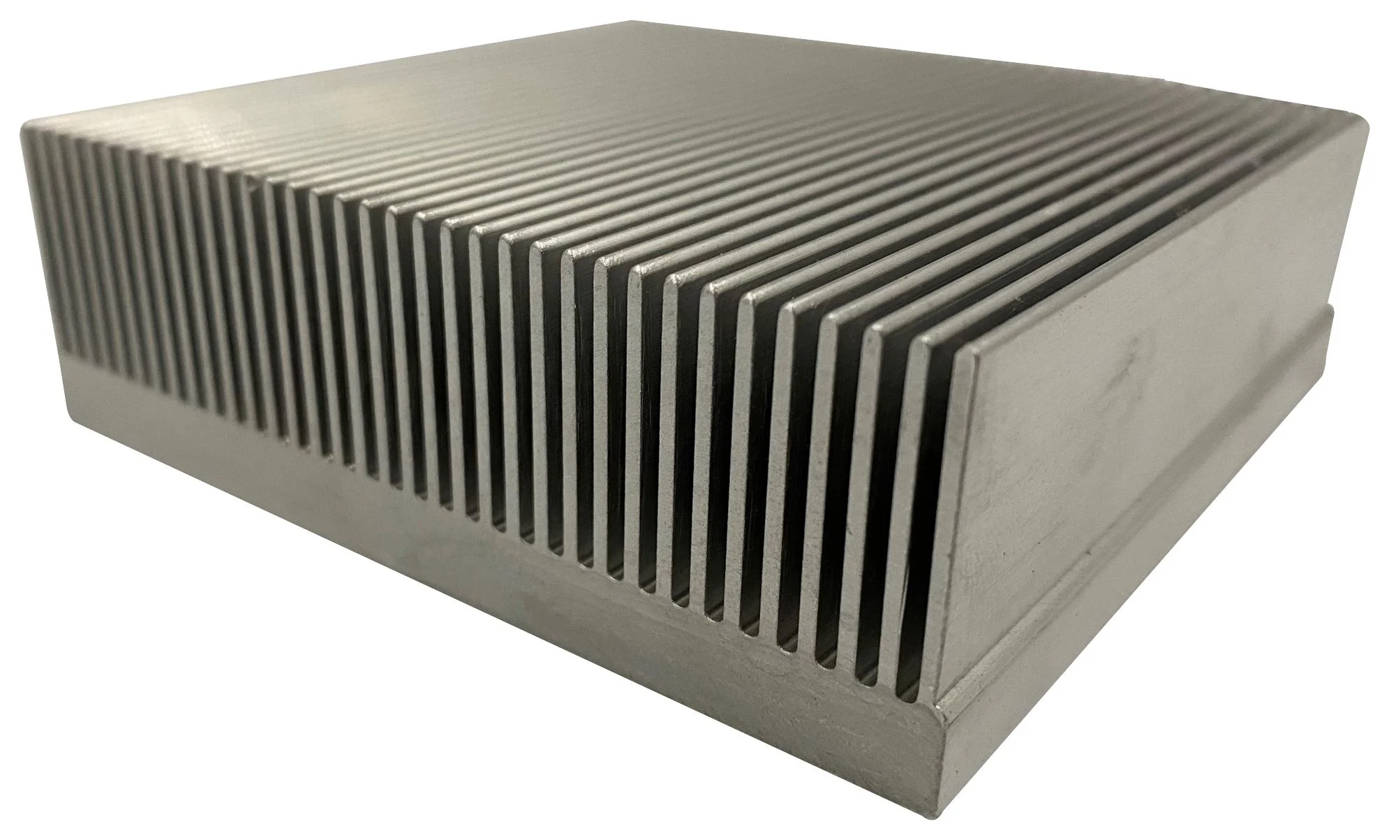 Multicomp PRO MP008454 MP008454 Fan / Force Cooled Heat Sink 0.08 °C/W 32 mm 150 102