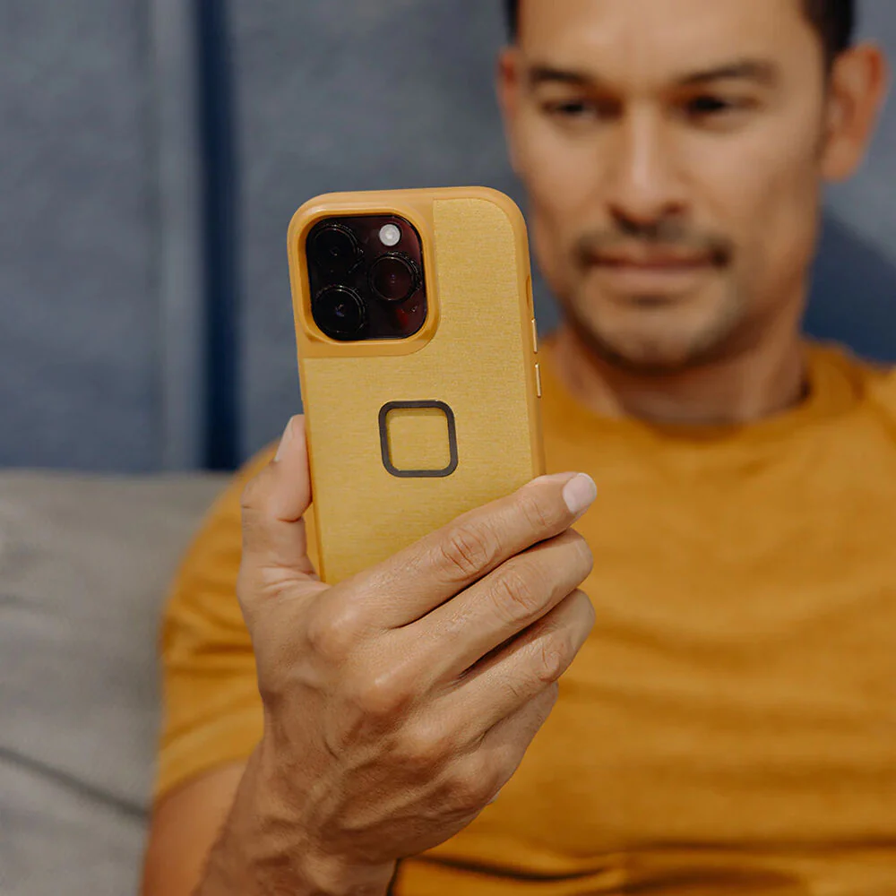 Peak Design Everyday Fabric Case for iPhone 15 Pro (Sun) - Image 5