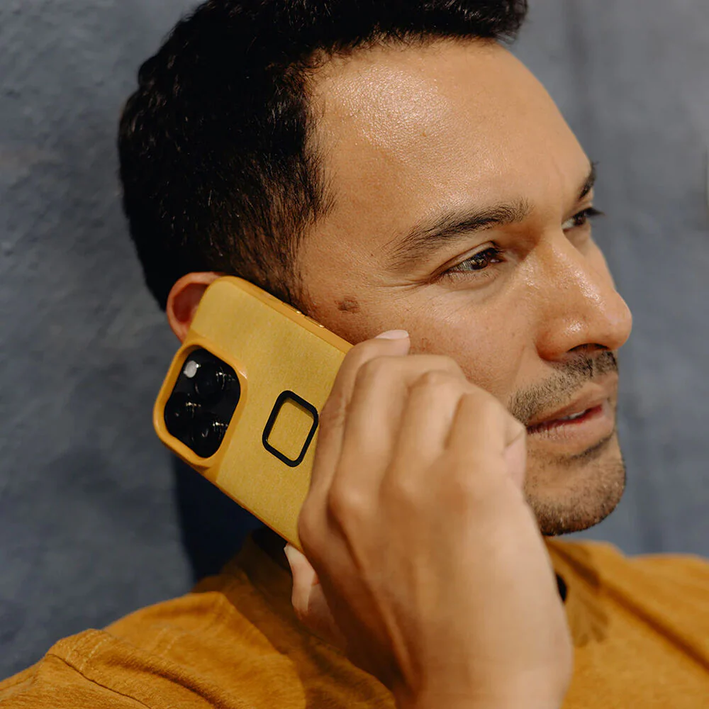 Peak Design Everyday Fabric Case for iPhone 15 (Sun) - Image 6