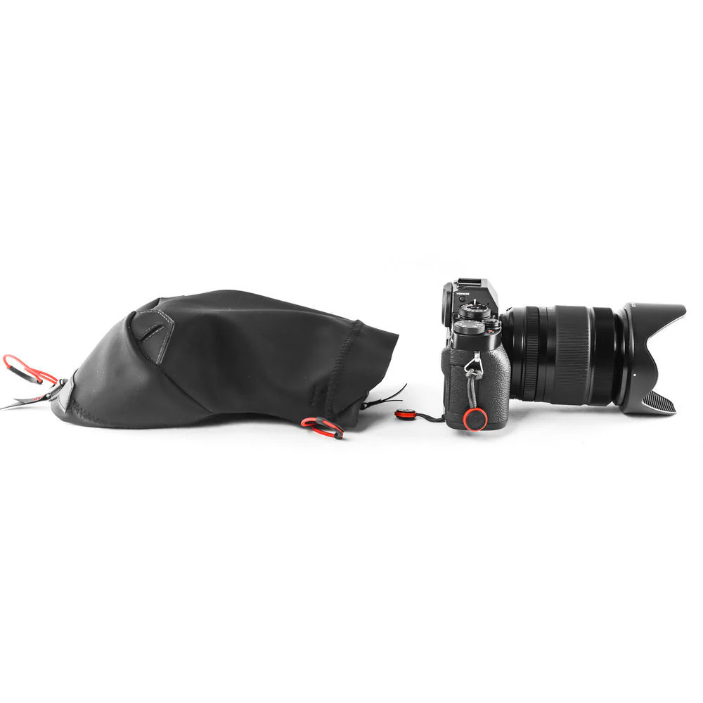 Peak Design Shell Small Form-Fitting Rain and Dust Cover (Black) - Image 9