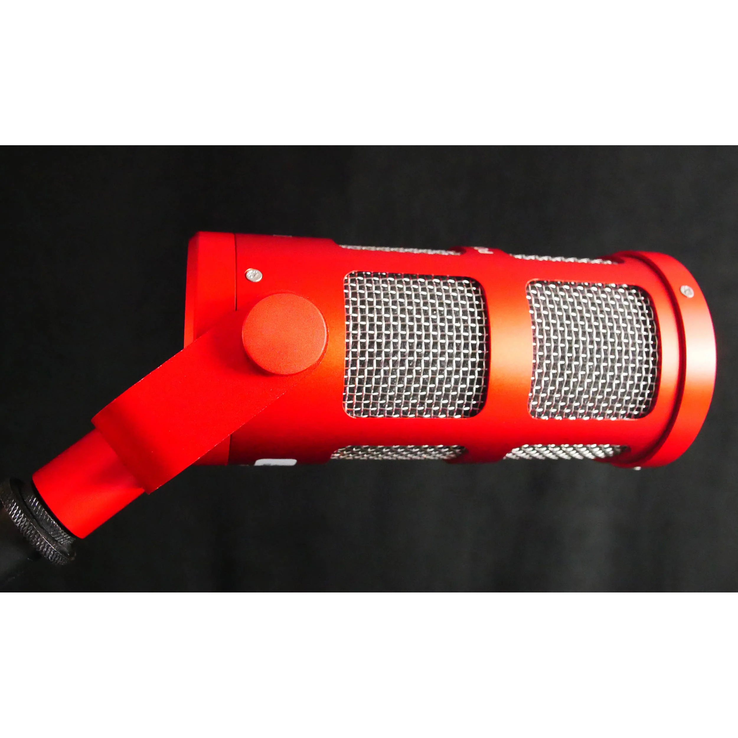 Sontronics PODCAST PRO Supercardioid Dynamic Broadcast Microphone (Red) - Image 4